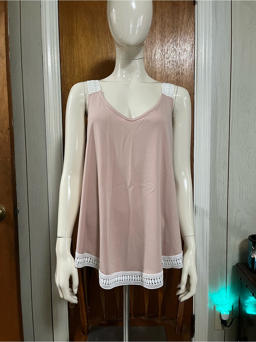 SHEIN Dusty Pink Crochet-Trim V-Neck Cami